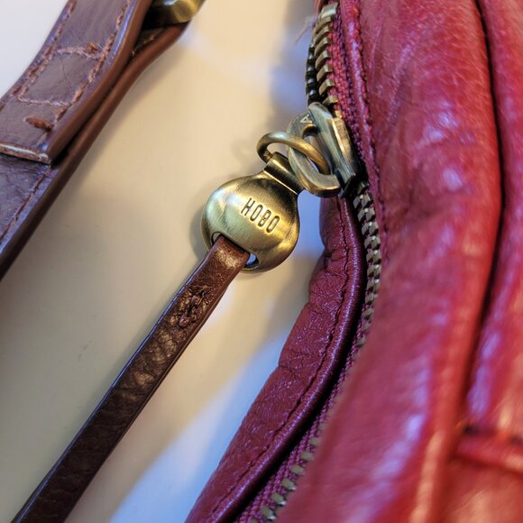 HOBO Slouchy Convertible Crossbody Shoulder Bag - Picture 12 of 15